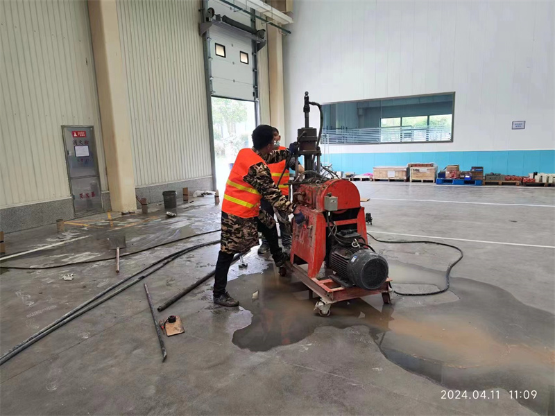 海兴厂房地面下沉塌陷注浆加固施工